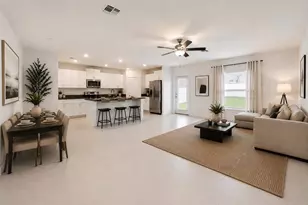 6335 Ten Acre Ct, Zephyrhills, FL 33541 - Photo 5