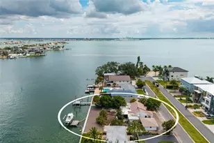 216 Punta Vista Dr, Saint Pete Beach, FL 33706 - Photo 13