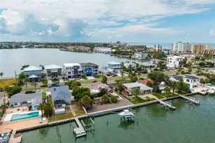 216 Punta Vista Dr, Saint Pete Beach, FL 33706 - Photo 15