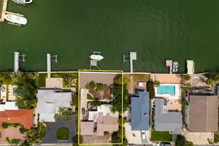 216 Punta Vista Dr, Saint Pete Beach, FL 33706 - Photo 11