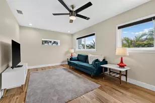 5810 20th Ave S, Saint Petersburg, FL 33707 - Photo 9