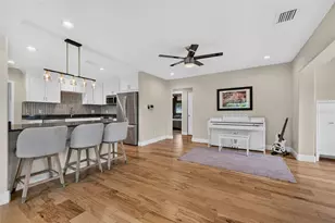 5810 20th Ave S, Saint Petersburg, FL 33707 - Photo 7