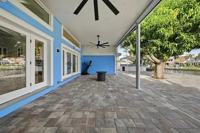 8722 Palisades Drive, Tampa, FL 33615 - Photo 37