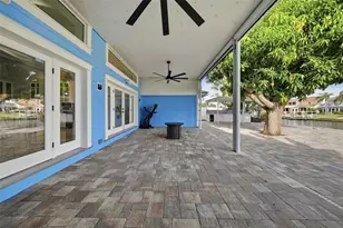 8722 Palisades Dr, Tampa, FL 33615 - Photo 37