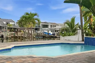 8722 Palisades Dr, Tampa, FL 33615 - Photo 51