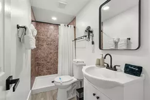 1305 29th St W, Bradenton, FL 34205 - Photo 41
