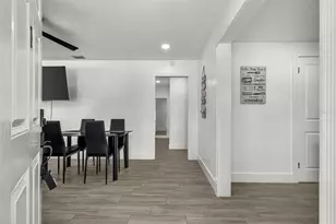 1305 29th St W, Bradenton, FL 34205 - Photo 13