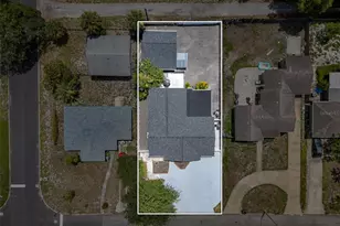 1305 29th St W, Bradenton, FL 34205 - Photo 7