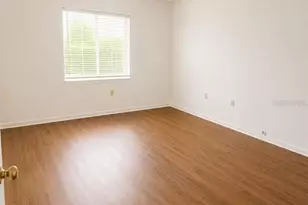 2812 Somerset Park Dr, Tampa, FL 33613 - Photo 7