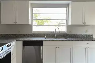 17608 Shadyside Cir, Lutz, FL 33549 - Photo 3