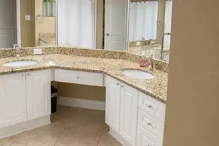 2717 Via Cipriani, Clearwater, FL 33764 - Photo 11