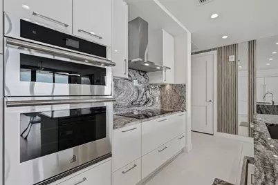 301 1st Street S #2705, Saint Petersburg, FL 33701 - Photo 11