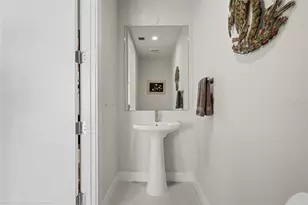 301 1st St S, Saint Petersburg, FL 33701 - Photo 55