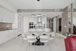 301 1st St S, Saint Petersburg, FL 33701 - Photo 23