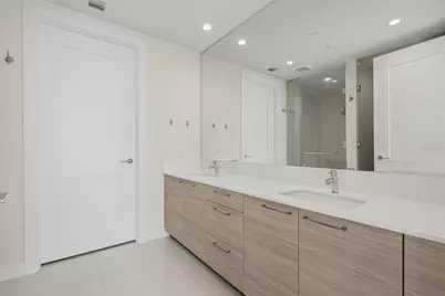 301 1st Street S #2705, Saint Petersburg, FL 33701 - Photo 39