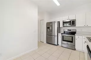 10925 Winter Crest Dr, Riverview, FL 33569 - Photo 7