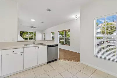 10925 Winter Crest Drive, Riverview, FL 33569 - Photo 9