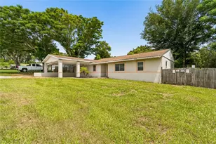 37913 Wicklow Ave, Zephyrhills, FL 33541 - Photo 3