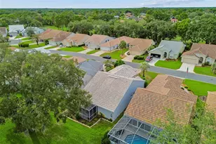 9376 French Quarters Cir, Weeki Wachee, FL 34613 - Photo 73