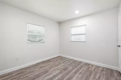 1002 E Seward Street, Tampa, FL 33604 - Photo 25