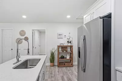 1002 E Seward Street, Tampa, FL 33604 - Photo 17