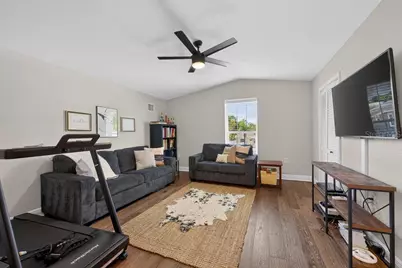 626 35th Avenue N, Saint Petersburg, FL 33704 - Photo 37