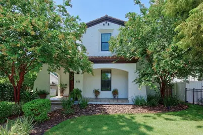 626 35th Avenue N, Saint Petersburg, FL 33704 - Photo 1