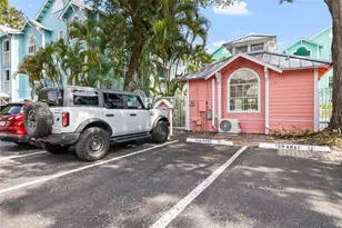 3002 W Cleveland St, Tampa, FL 33609 - Photo 23