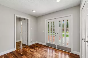 9237 Pebble Creek Dr, Tampa, FL 33647 - Photo 7