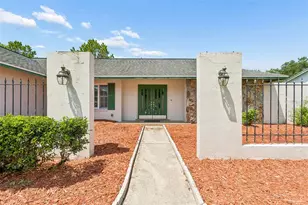 9237 Pebble Creek Dr, Tampa, FL 33647 - Photo 3
