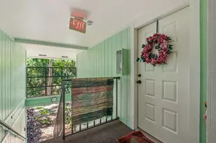 3295 Fox Chase Circle N, Palm Harbor, FL 34683 - Photo 3