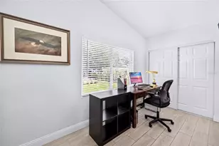 3227 W Spruce St, Tampa, FL 33607 - Photo 23