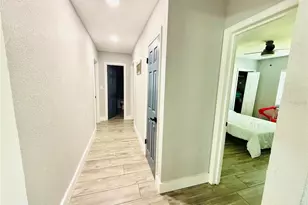 8280 32nd Ave N, Saint Petersburg, FL 33710 - Photo 27