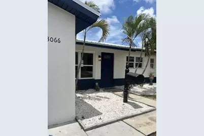 3066 66th Way N, Saint Petersburg, FL 33710 - Photo 3