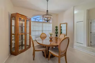1617 Vistoso Ln, Sun City Center, FL 33573 - Photo 15