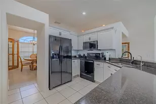 1617 Vistoso Ln, Sun City Center, FL 33573 - Photo 19