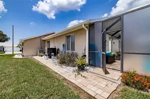 1617 Vistoso Ln, Sun City Center, FL 33573 - Photo 35