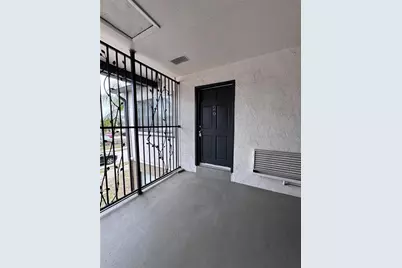 3914 W Neptune Street #29, Tampa, FL 33629 - Photo 1