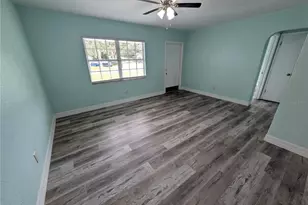 111 W Grapefruit Cir, Clearwater, FL 33759 - Photo 3