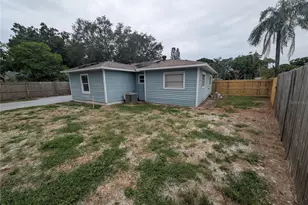111 W Grapefruit Cir, Clearwater, FL 33759 - Photo 27