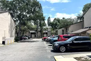 7531 Pitch Pine Cir, Tampa, FL 33617 - Photo 3