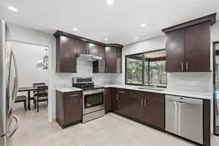 707 Knollwood Dr, Largo, FL 33770 - Photo 11