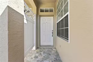 11220 Windsor Pl Cir, Tampa, FL 33626 - Photo 5