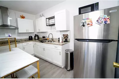 5101 Vinson Drive, Tampa, FL 33610 - Photo 29