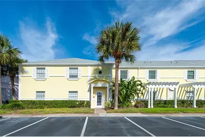 237 Seahorse Drive SE #H, Saint Petersburg, FL 33705 - Photo 1