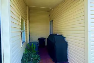 5716 Pawnee St, Zephyrhills, FL 33542 - Photo 5