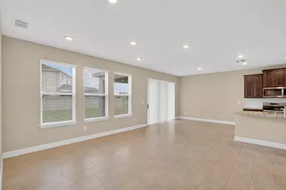 2546 Warren Acres Boulevard, Wesley Chapel, FL 33543 - Photo 19