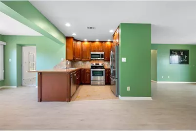 8440 Brentwood Road, Seminole, FL 33777 - Photo 3