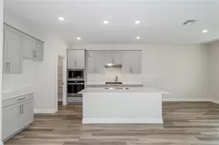 33437 Twilight Sea Place, Dade City, FL 33525 - Photo 13