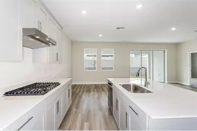 33437 Twilight Sea Place, Dade City, FL 33525 - Photo 11
